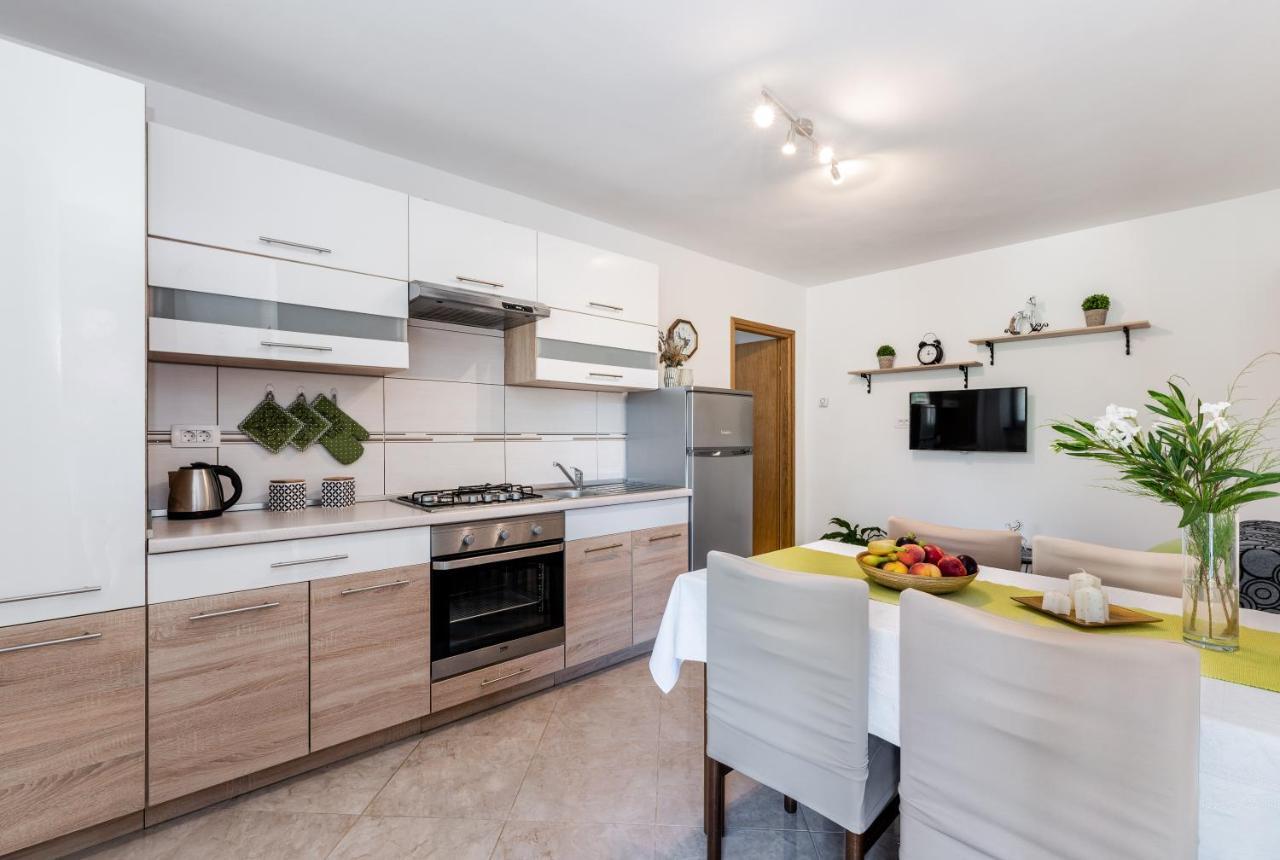 Vozilici Apartmani Antonija מראה חיצוני תמונה
