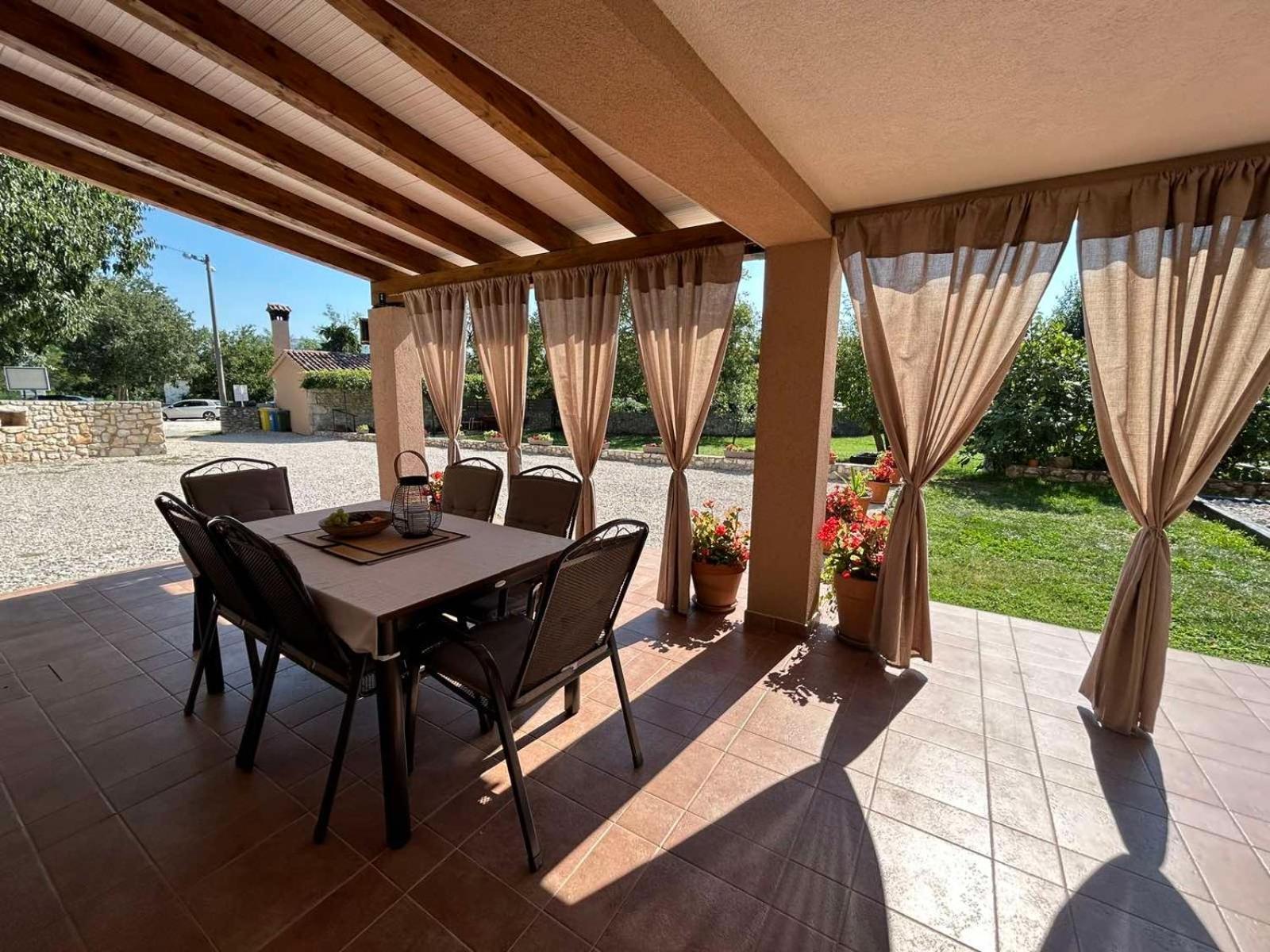 Vozilici Apartmani Antonija מראה חיצוני תמונה